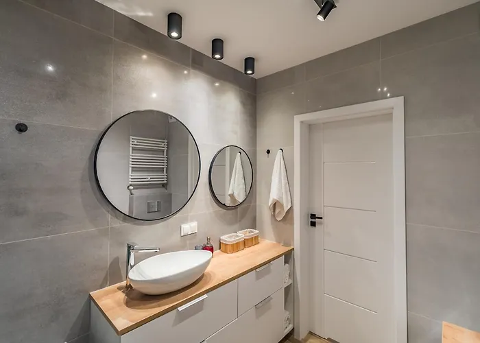 Appartement Bagry - Parking, Balcony, Workspace - By Rentujemy Krakau