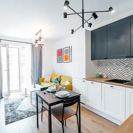 Apartamento Bagry - Parking, Balcony, Workspace - By Rentujemy